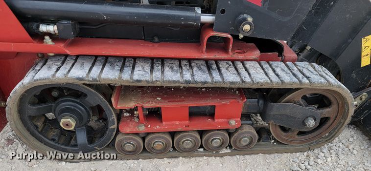 image for item KN9587 2016 Toro TX427  compact utility loader