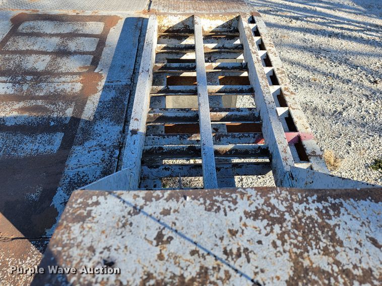 image for item KN9594 1986 Interstate  equipment trailer