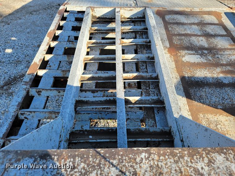 image for item KN9594 1986 Interstate  equipment trailer