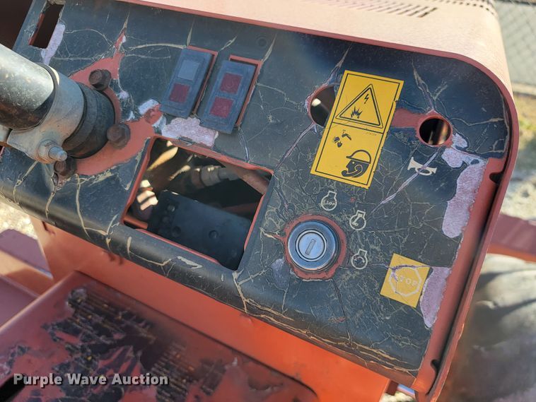 image for item KN9595 1997 Ditch Witch 3500  trencher