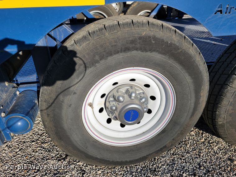 image for item KN9598 2019 Air Tow  utility trailer