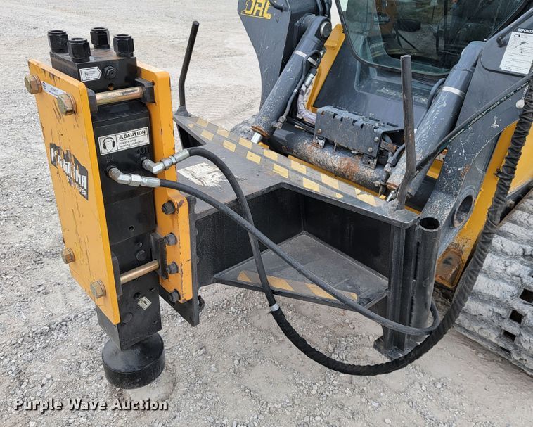 image for item KN9613 Montana skid steer post driver