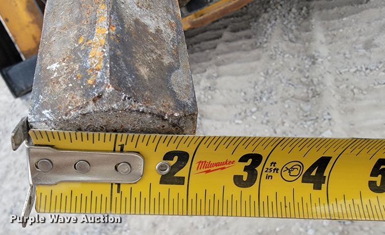 image for item KN9615 John Deere PA30B skid steer post hole auger