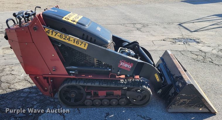 image for item KN9617 2016 Toro TX427  compact utility loader