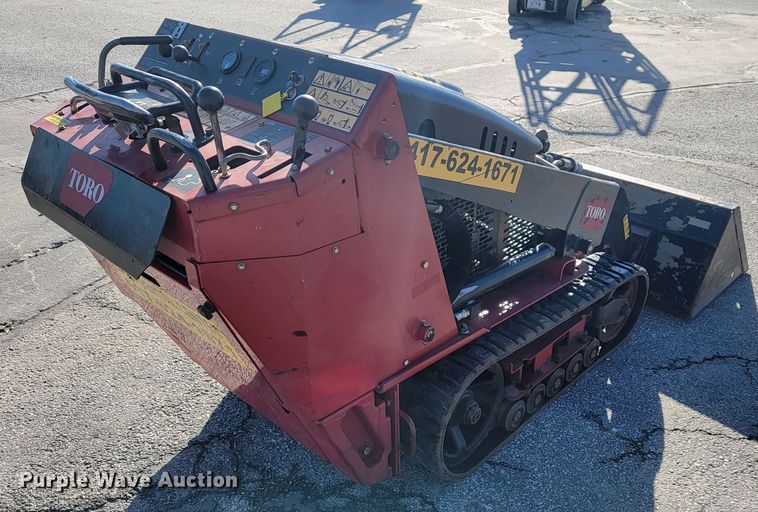 image for item KN9617 2016 Toro TX427  compact utility loader