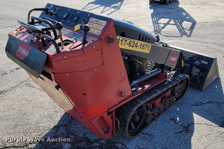 image for item KN9617 2016 Toro TX427  compact utility loader