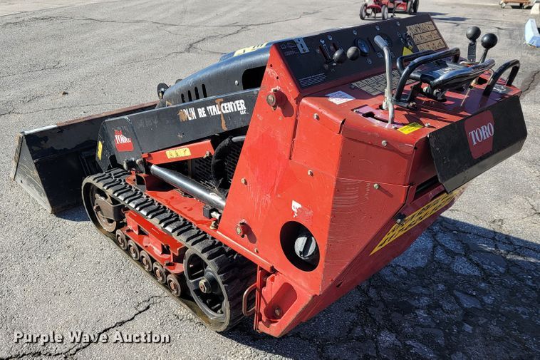 image for item KN9617 2016 Toro TX427  compact utility loader