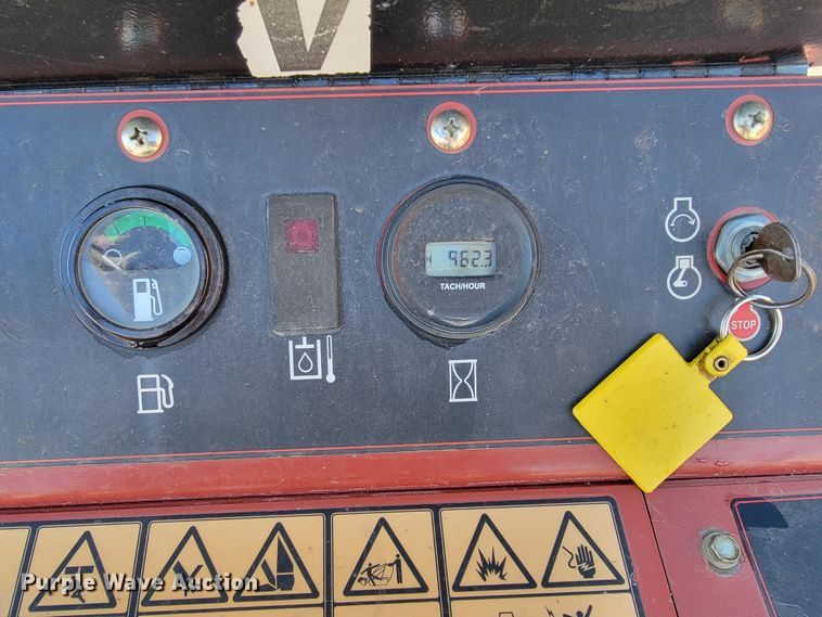 image for item KN9617 2016 Toro TX427  compact utility loader