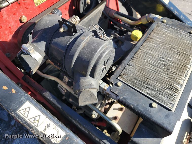 image for item KN9617 2016 Toro TX427  compact utility loader