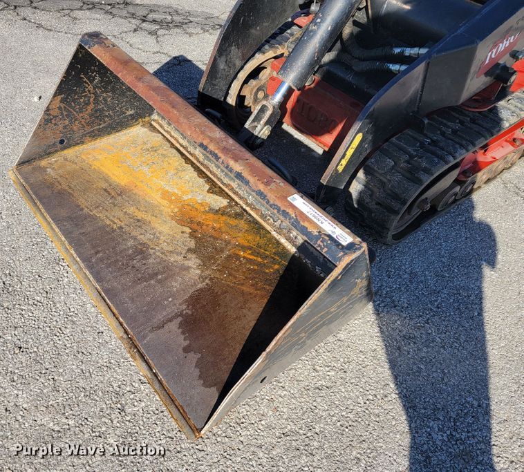 image for item KN9617 2016 Toro TX427  compact utility loader