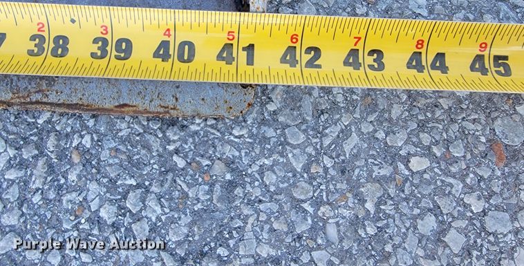 image for item KN9617 2016 Toro TX427  compact utility loader