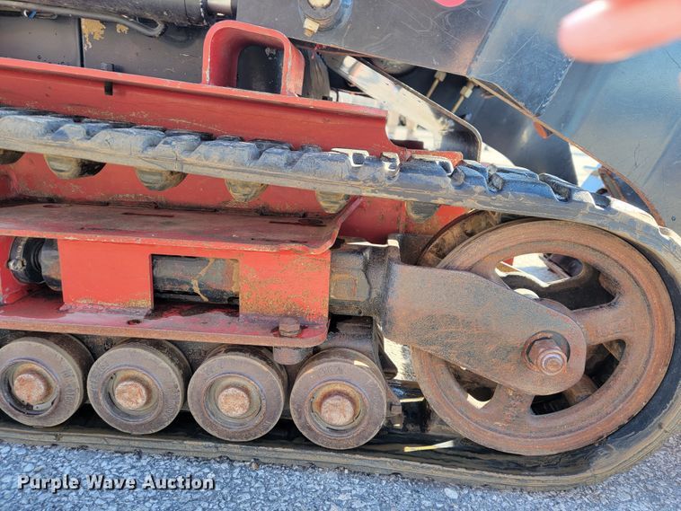 image for item KN9617 2016 Toro TX427  compact utility loader