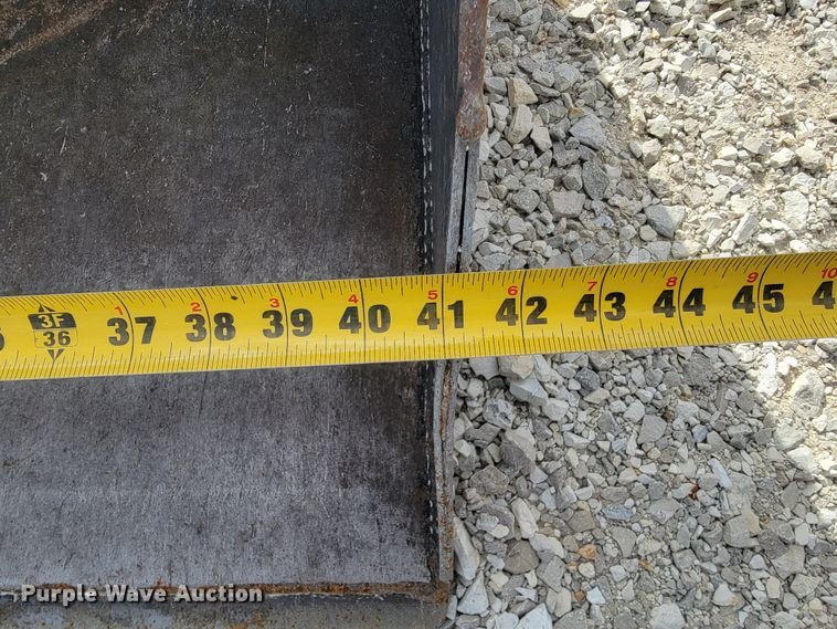 image for item KN9617 2016 Toro TX427  compact utility loader