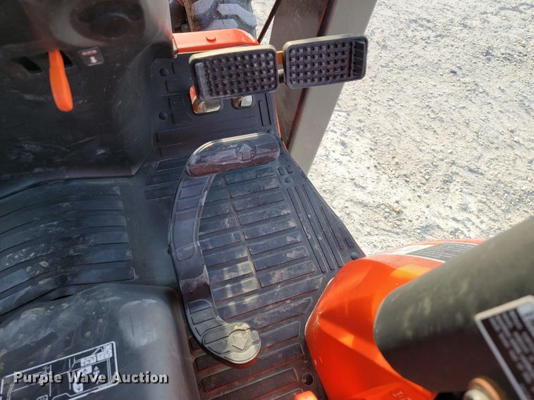 image for item KN9625 2020 Kubota B26  MFWD tractor