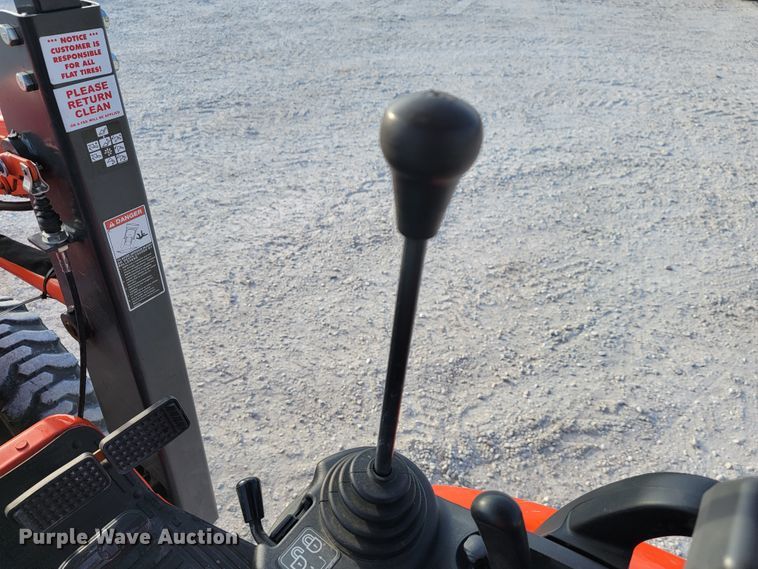 image for item KN9625 2020 Kubota B26  MFWD tractor