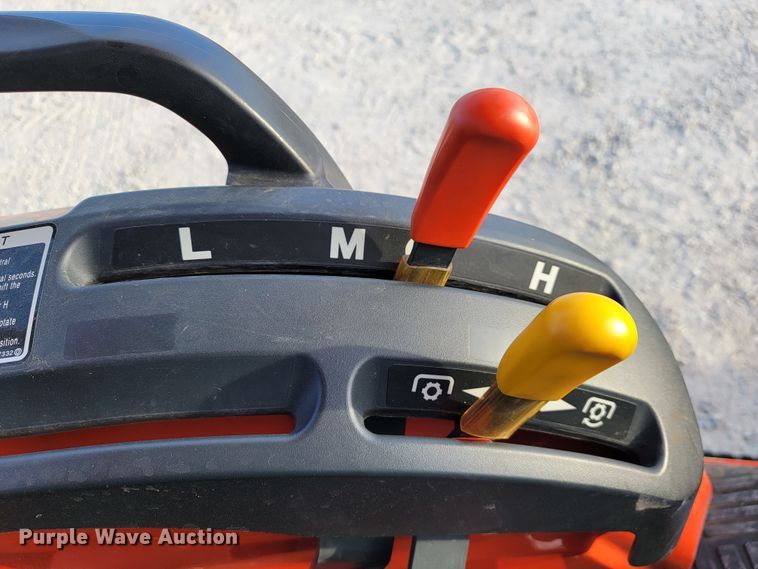 image for item KN9625 2020 Kubota B26  MFWD tractor