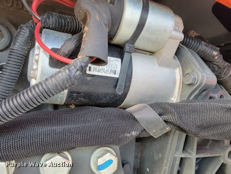 image for item KN9625 2020 Kubota B26  MFWD tractor