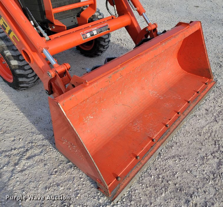 image for item KN9625 2020 Kubota B26  MFWD tractor