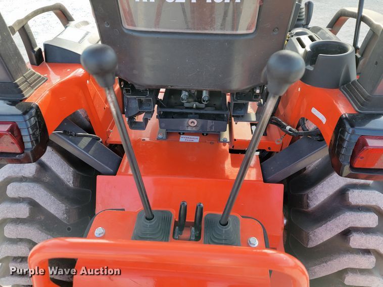 image for item KN9625 2020 Kubota B26  MFWD tractor