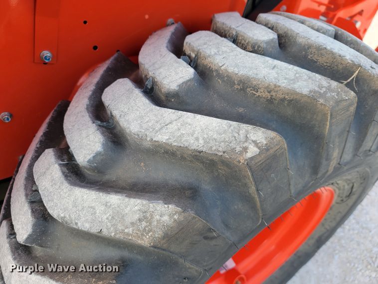 image for item KN9625 2020 Kubota B26  MFWD tractor