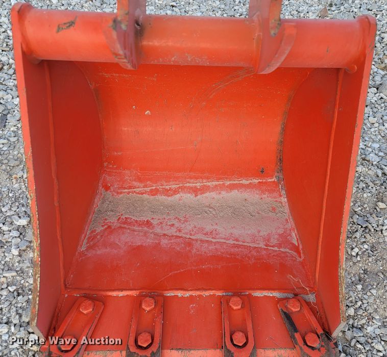 image for item KN9625 2020 Kubota B26  MFWD tractor