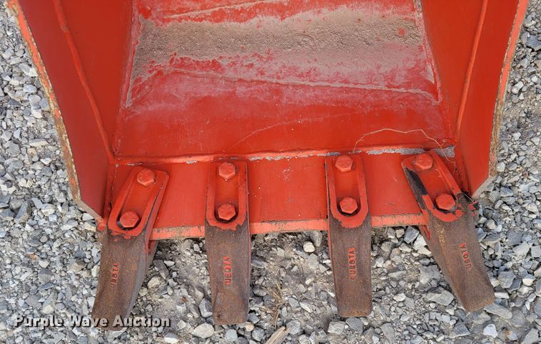 image for item KN9625 2020 Kubota B26  MFWD tractor