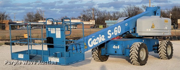 image for item KN9626 2001 Genie S-60  boom lift