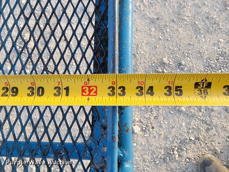 image for item KN9626 2001 Genie S-60  boom lift