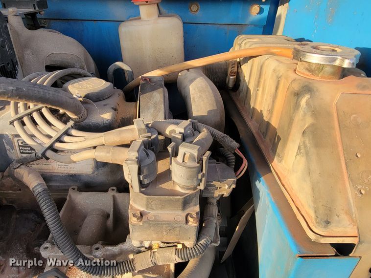 image for item KN9626 2001 Genie S-60  boom lift