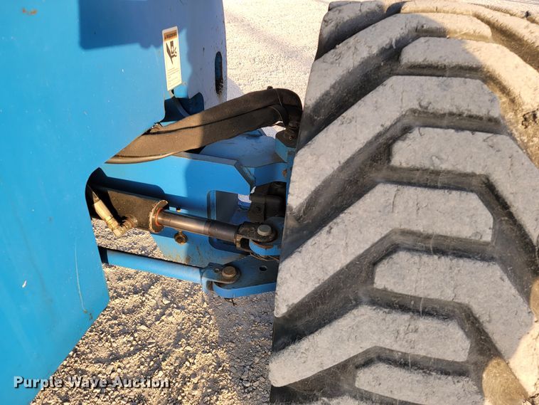 image for item KN9626 2001 Genie S-60  boom lift