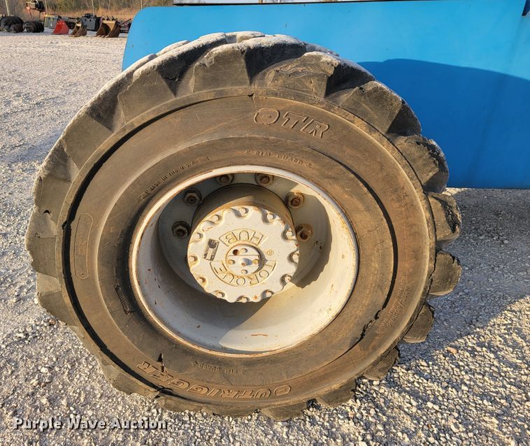 image for item KN9626 2001 Genie S-60  boom lift