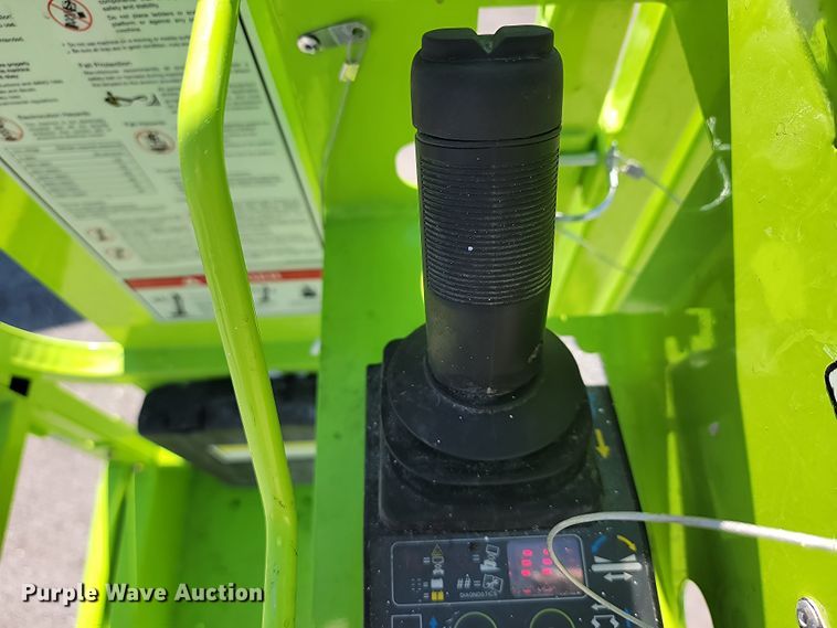 image for item KN9651 2021 Zoomlion ZS1930DC  scissor lift