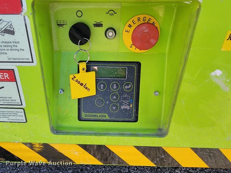 image for item KN9651 2021 Zoomlion ZS1930DC  scissor lift