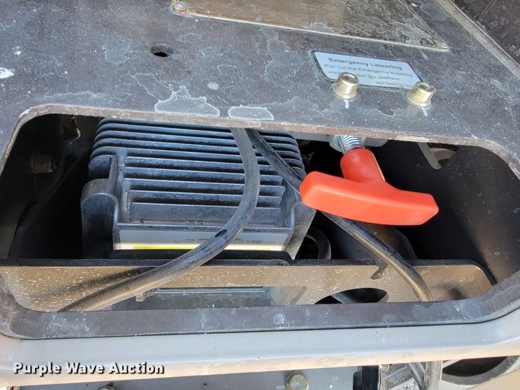 image for item KN9651 2021 Zoomlion ZS1930DC  scissor lift