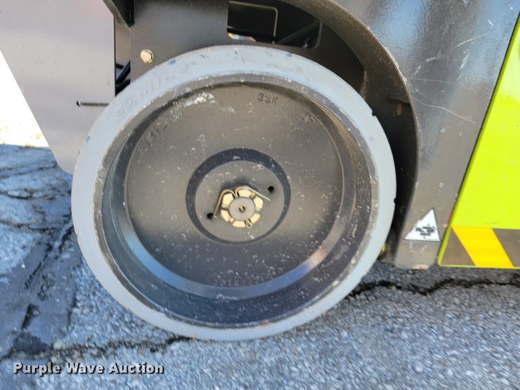 image for item KN9651 2021 Zoomlion ZS1930DC  scissor lift