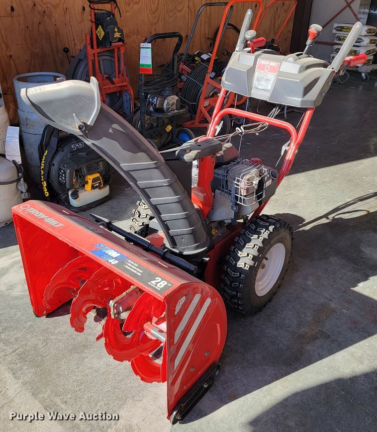TroyBilt Storm 2840 snowblower in Joplin, MO Item KN9660 sold