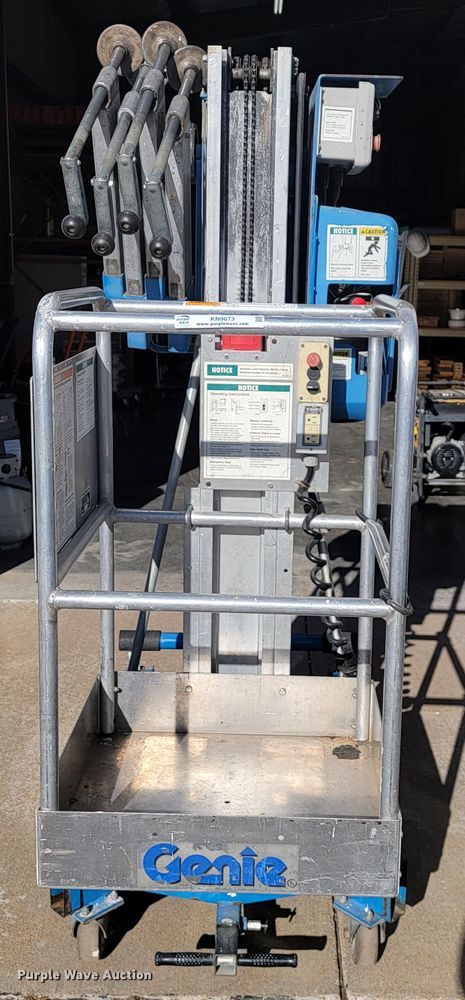 image for item KN9673 Genie AWP-24  vertical lift