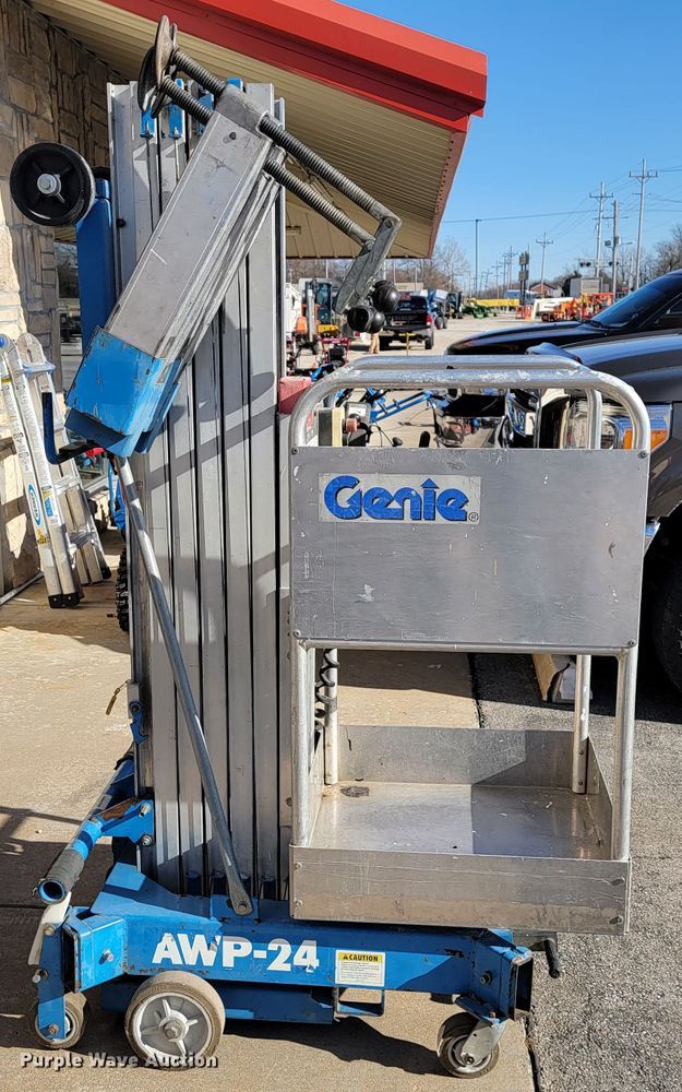 image for item KN9673 Genie AWP-24  vertical lift