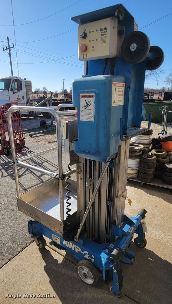 image for item KN9673 Genie AWP-24  vertical lift