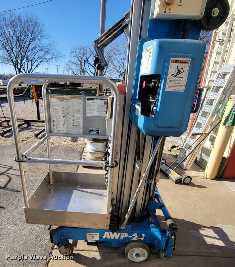 image for item KN9673 Genie AWP-24  vertical lift
