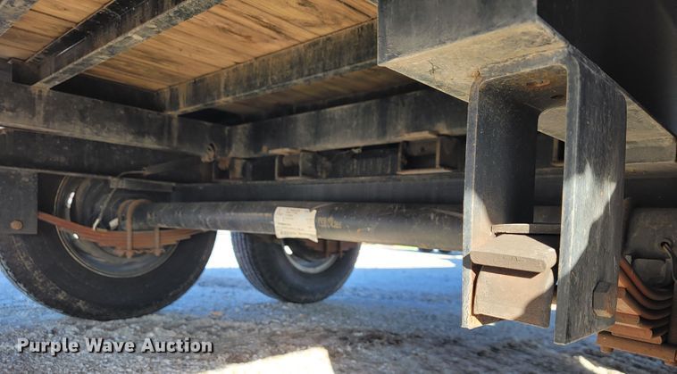image for item KN9679 2016 PJ  tilt deck equipment trailer
