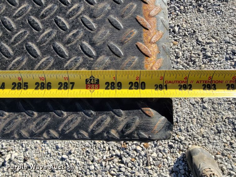 image for item KN9679 2016 PJ  tilt deck equipment trailer