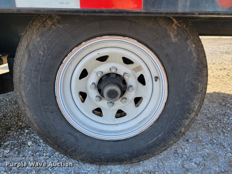 image for item KN9679 2016 PJ  tilt deck equipment trailer