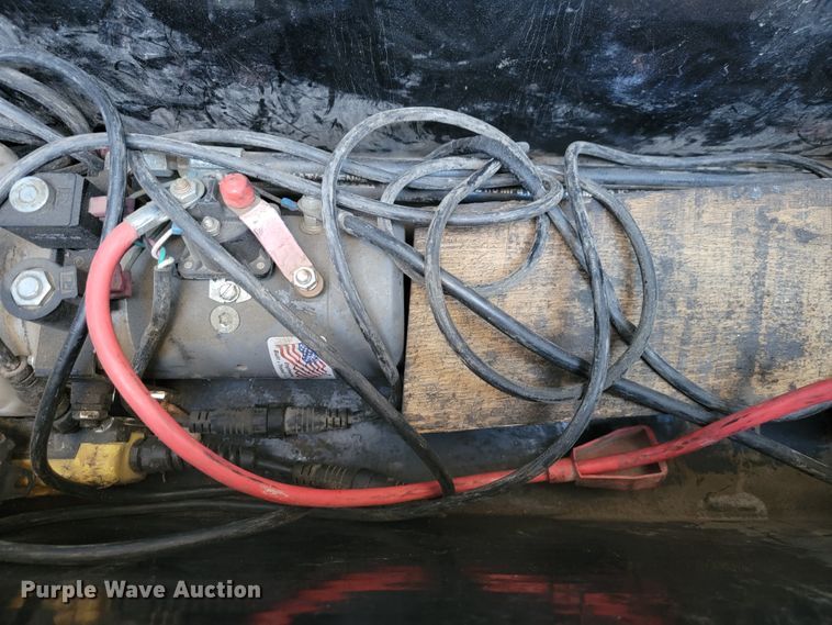 image for item KN9679 2016 PJ  tilt deck equipment trailer