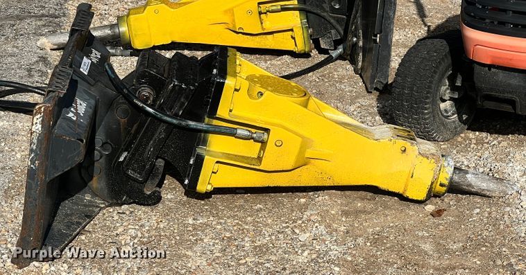 image for item KN9709 2012 Atlas Copco SBC410  breaker