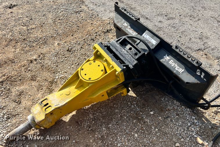 image for item KN9709 2012 Atlas Copco SBC410  breaker