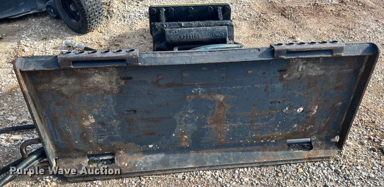 image for item KN9709 2012 Atlas Copco SBC410  breaker