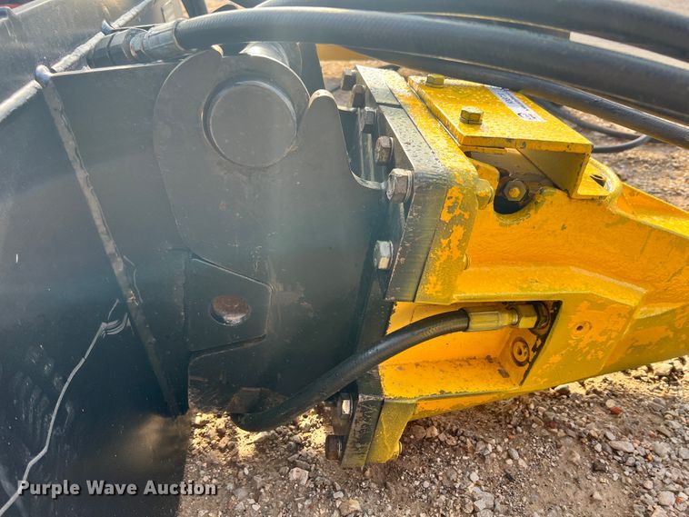 image for item KN9710 2012 Atlas Copco SBC410  breaker