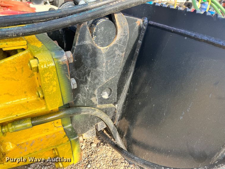 image for item KN9710 2012 Atlas Copco SBC410  breaker