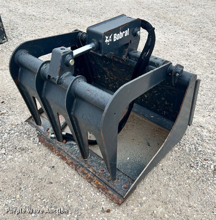 Bobcat 36" W compact utility loader grapple bucket in Joplin, MO Item
